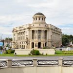 Digitalizarea patrimoniului cultural la Biblioteca Centrală Universitară Mihai Eminescu din Iași: Trecutul intâlnește viitorul